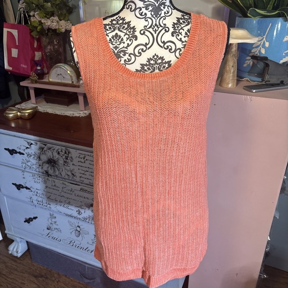Talbots Sweaters - Talbots 100% Linen Sleeveless Sweater Sz XL. Peach Color.